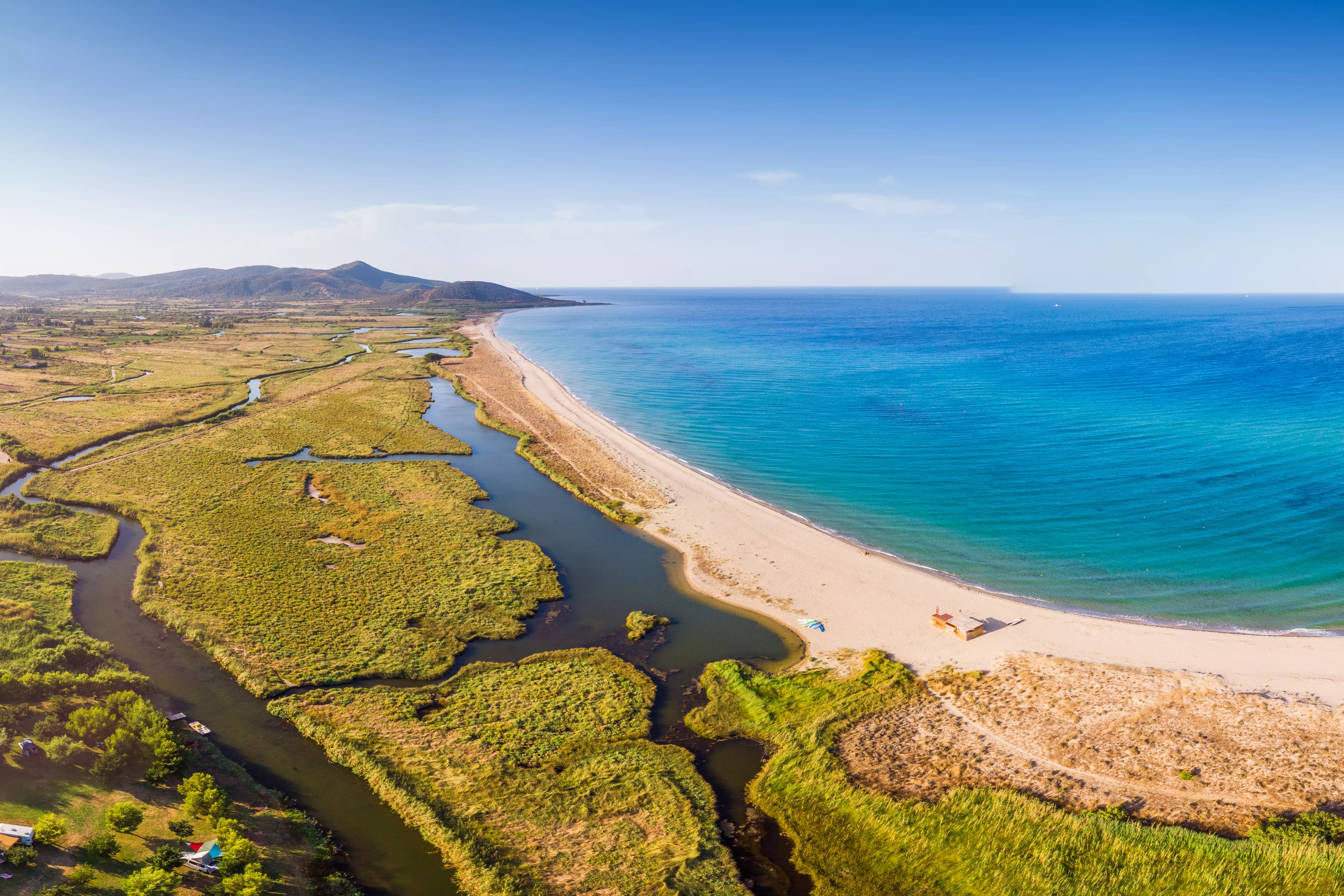 Posada spiagge. Il fascino selvaggio della Baronia